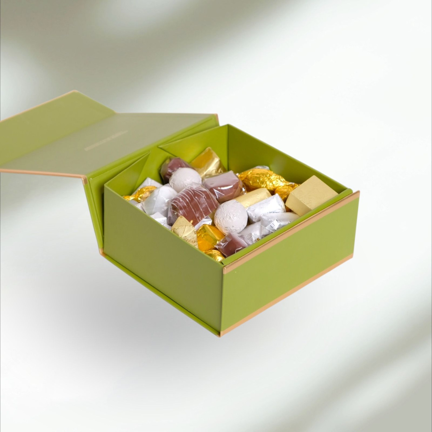 Leaves Premium Assortment